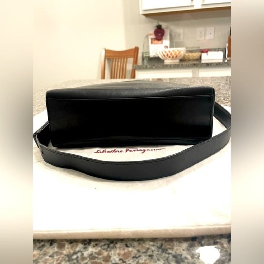 Salvatore Ferragamo AF-21 8726 Black Leather Shoulder Bag/Purse & Dust bag - Picture 4 of 11